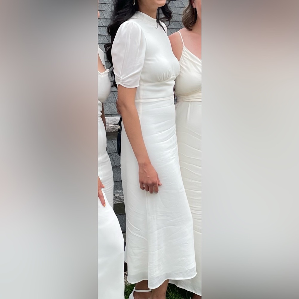 Dusk Dress in ivory by Reformation - excellent condition- worn once!! - Picture 7 of 10